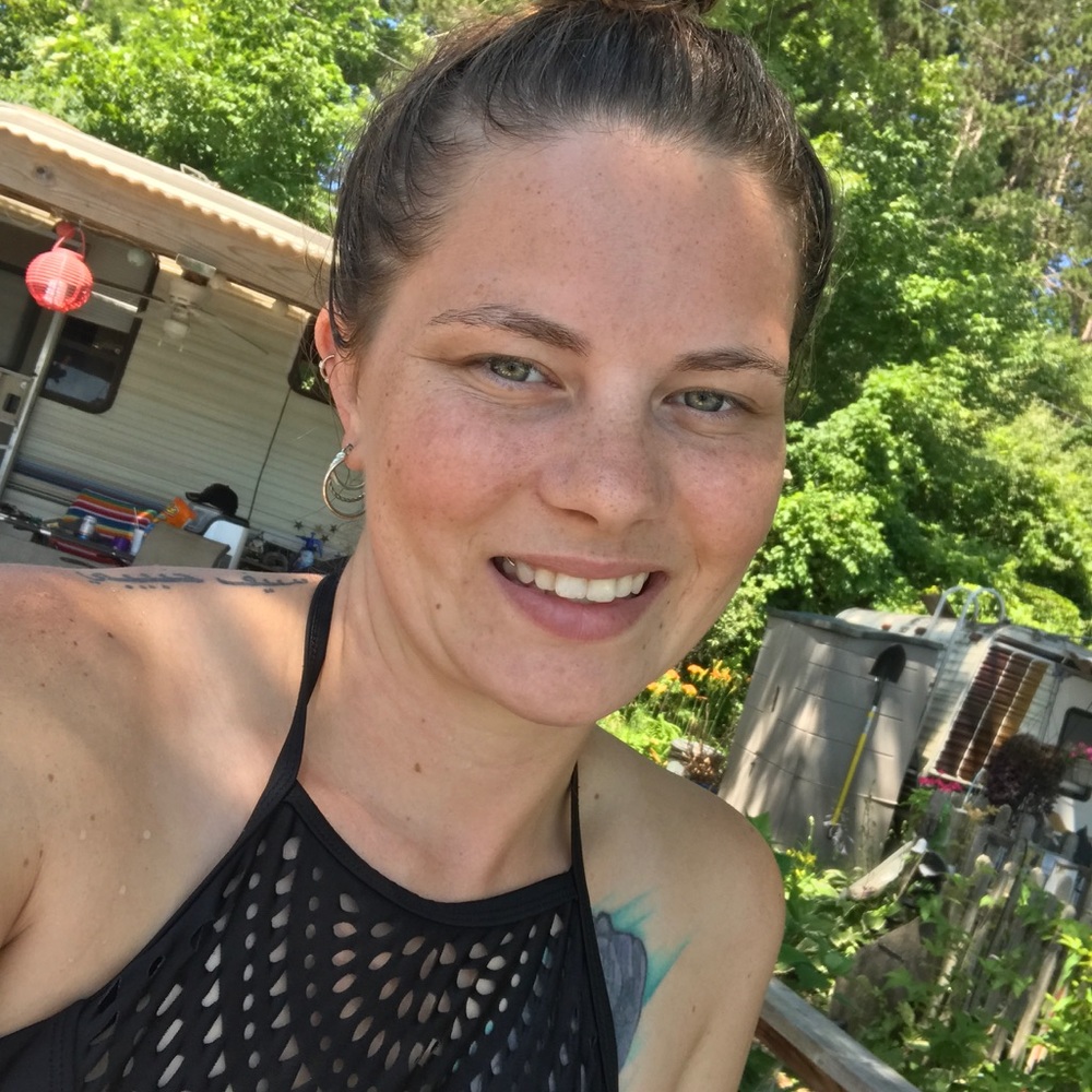 Meet your Posher, Courtney